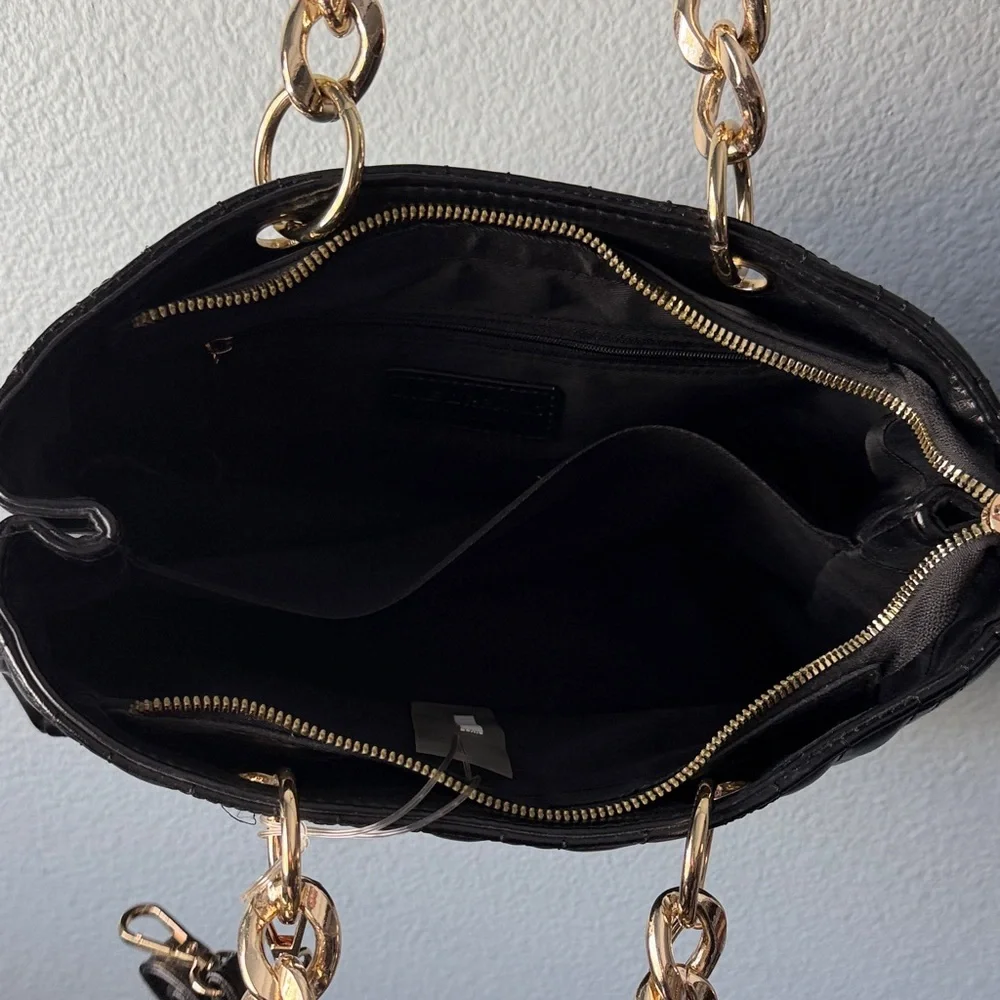 Like Dreams Elegant Black Quilted Handbag with Gold Chain and Cross Body NWT - Picture 7 of 8